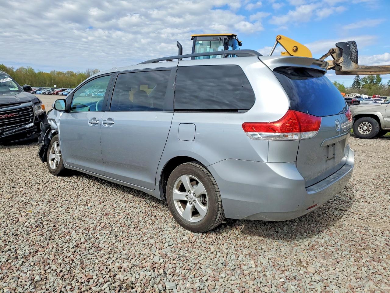 2013 TOYOTA SIENNA