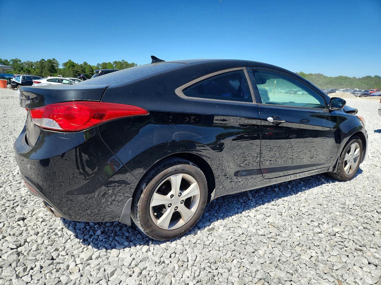 2013 HYUNDAI ELANTRA