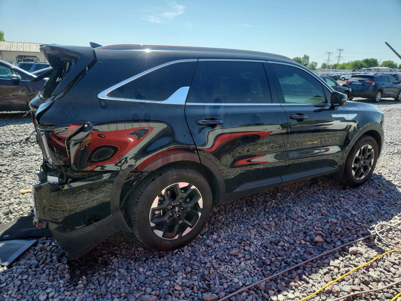 2025 KIA SORENTO