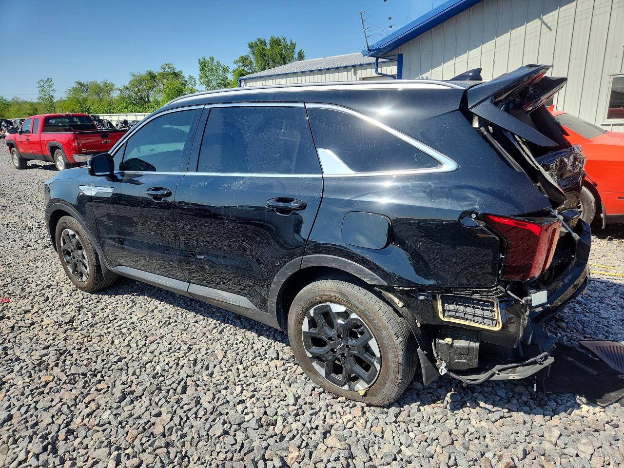 2025 KIA SORENTO