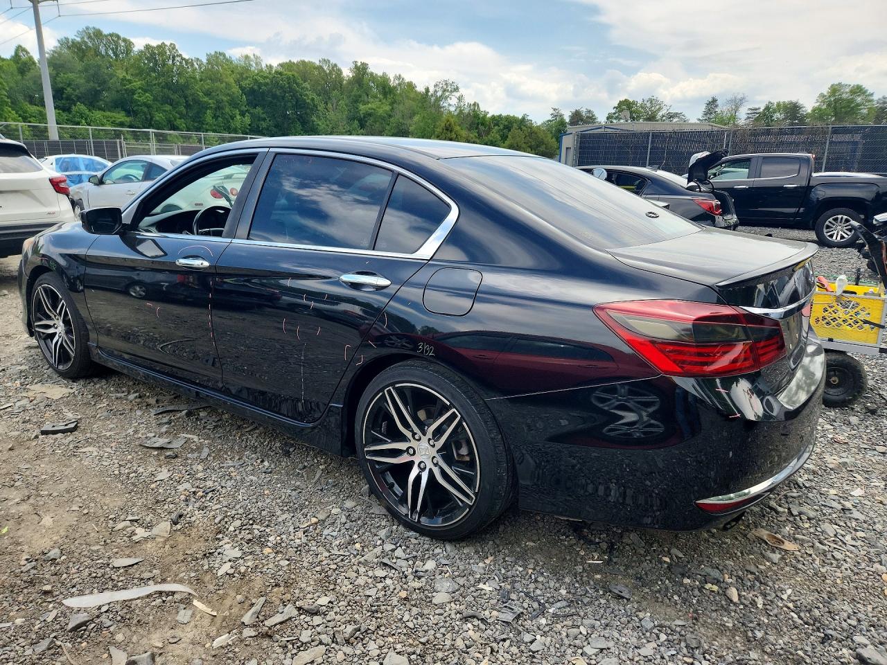2016 HONDA ACCORD
