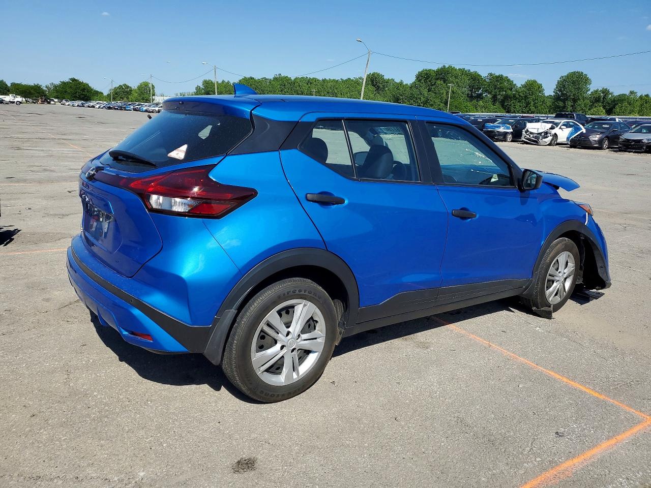 2023 NISSAN KICKS