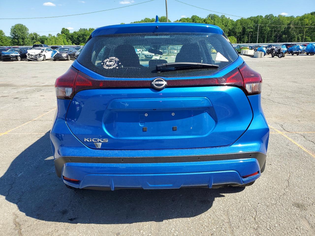 2023 NISSAN KICKS
