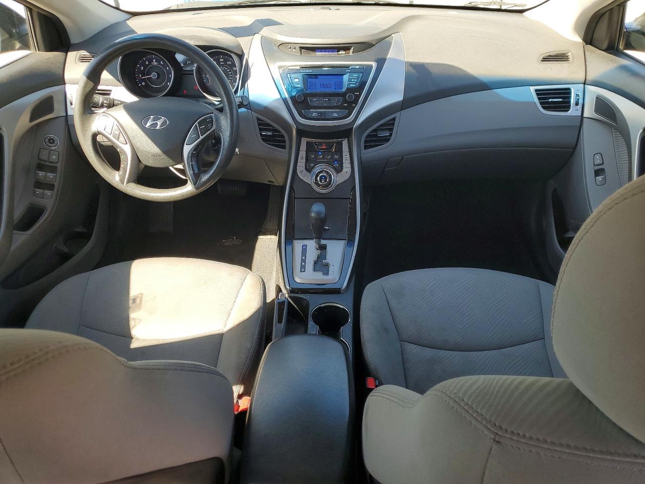 2013 HYUNDAI ELANTRA