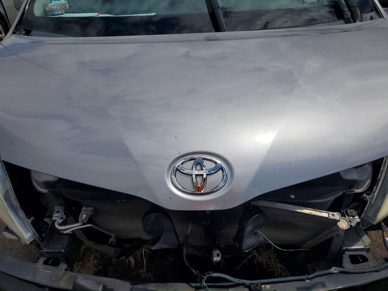 2011 TOYOTA SIENNA