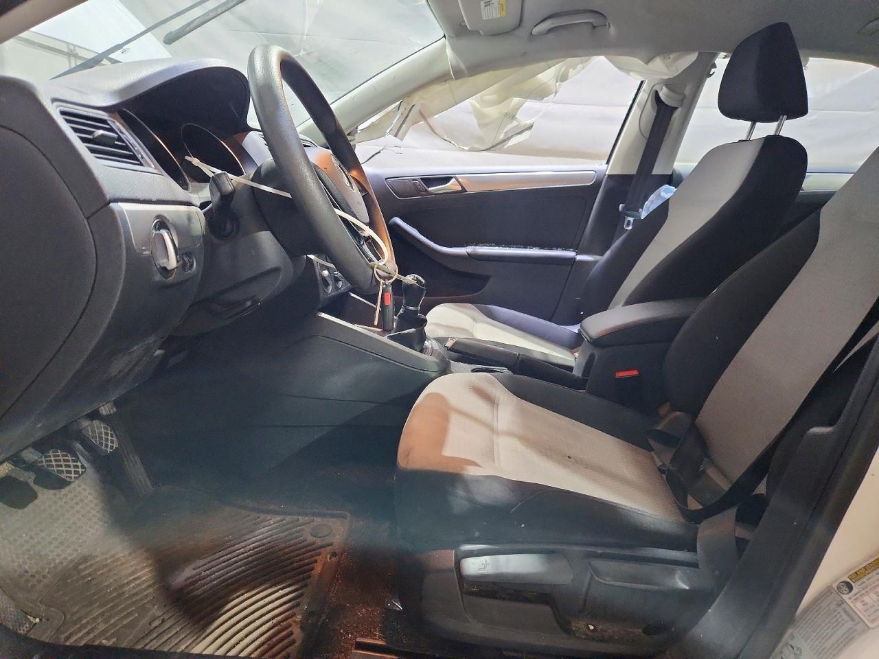 2017 VOLKSWAGEN JETTA