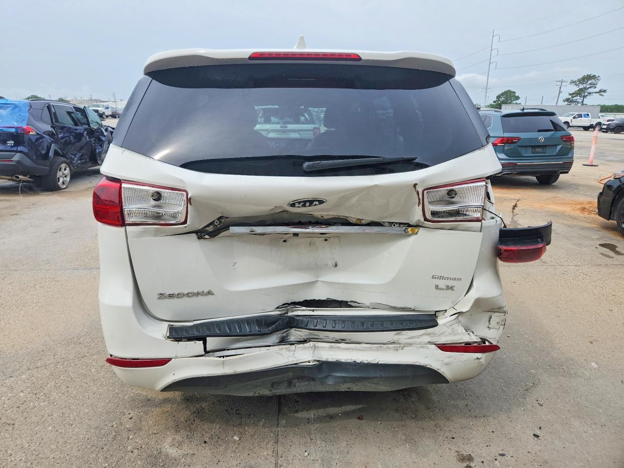 2017 KIA SEDONA