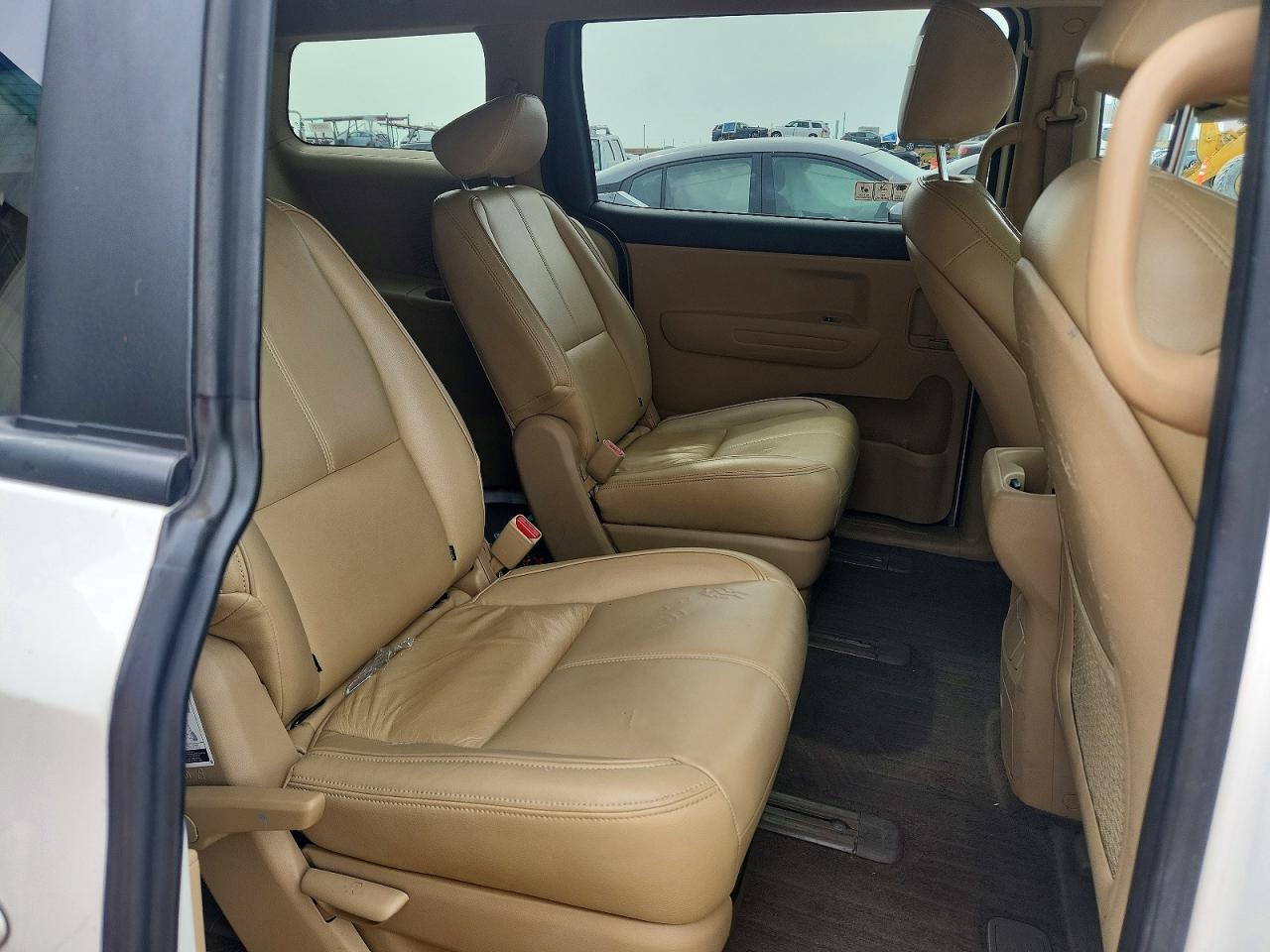 2017 KIA SEDONA