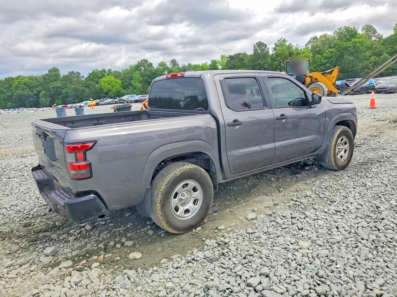 2022 NISSAN FRONTIER
