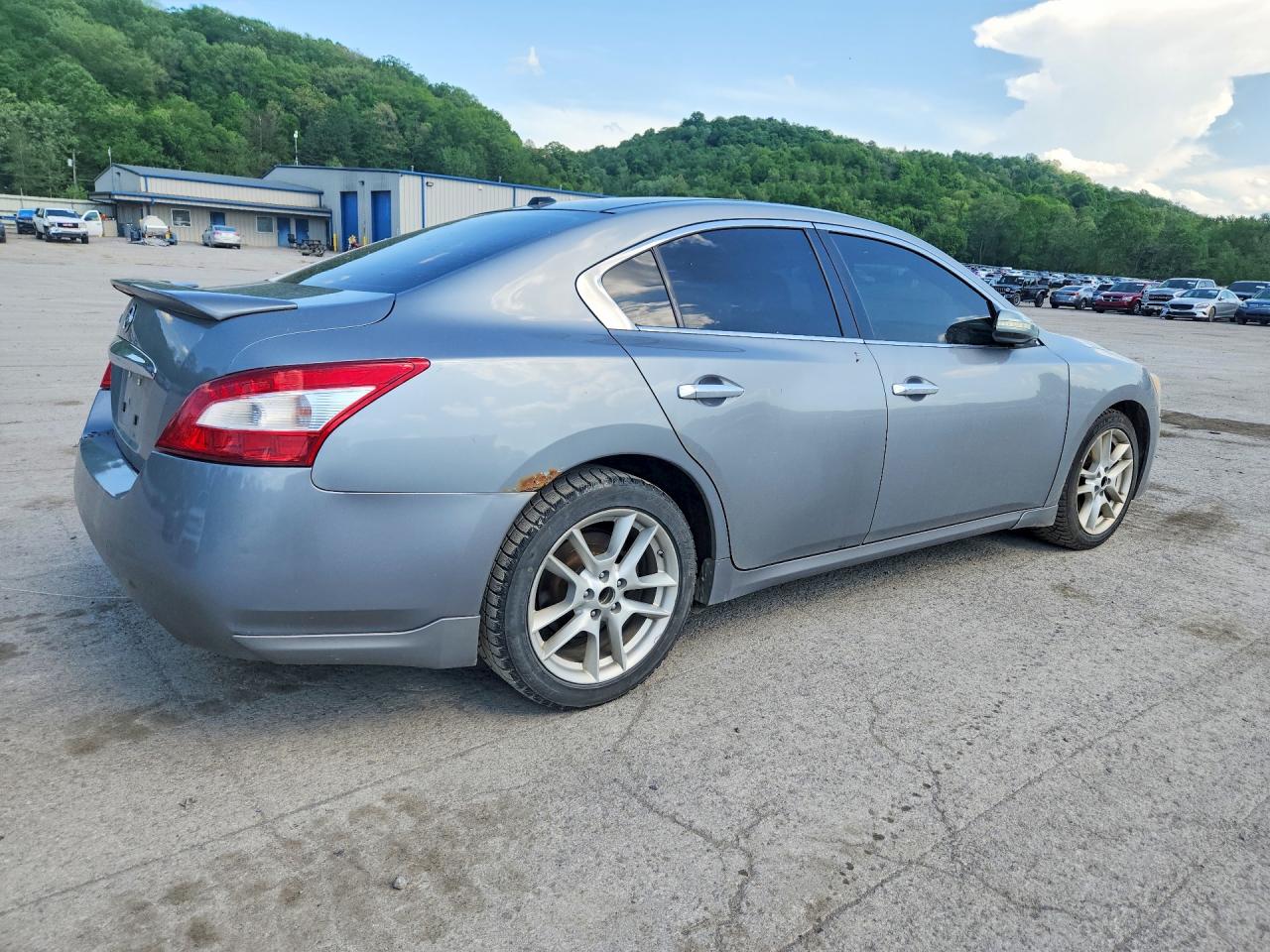 2009 NISSAN MAXIMA
