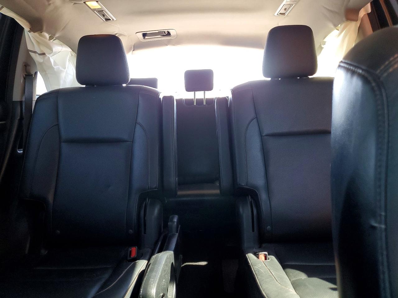 2015 TOYOTA HIGHLANDER