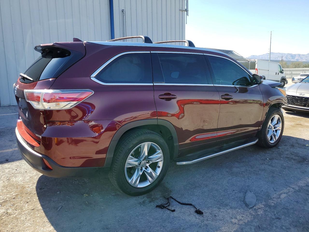 2015 TOYOTA HIGHLANDER