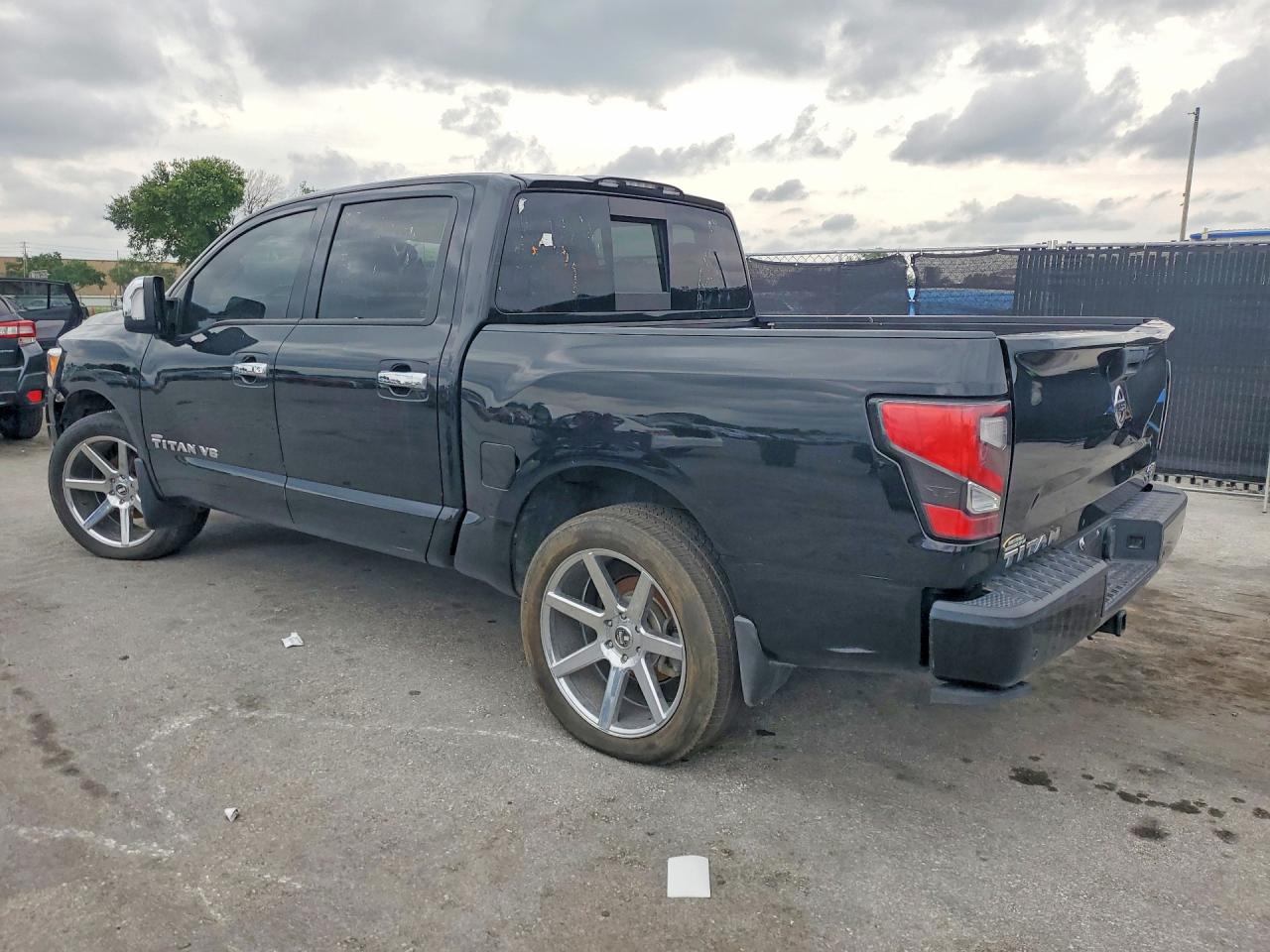 2020 NISSAN TITAN