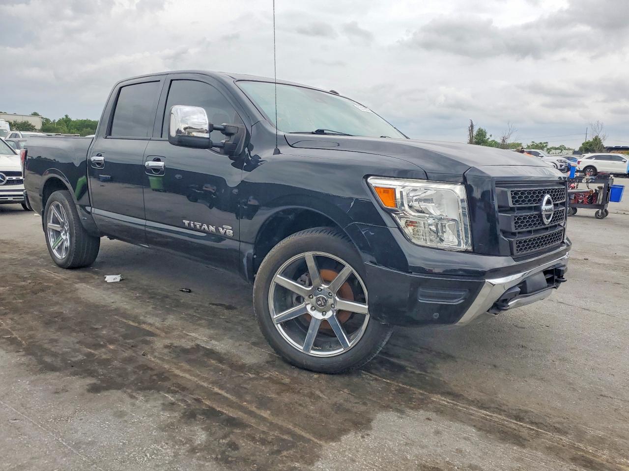 2020 NISSAN TITAN