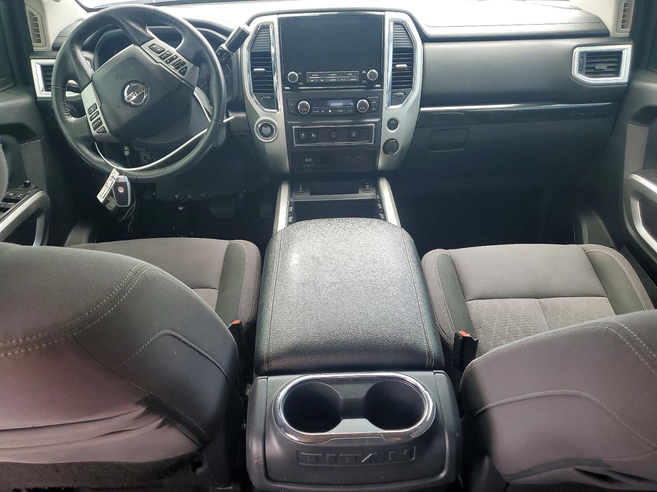 2020 NISSAN TITAN