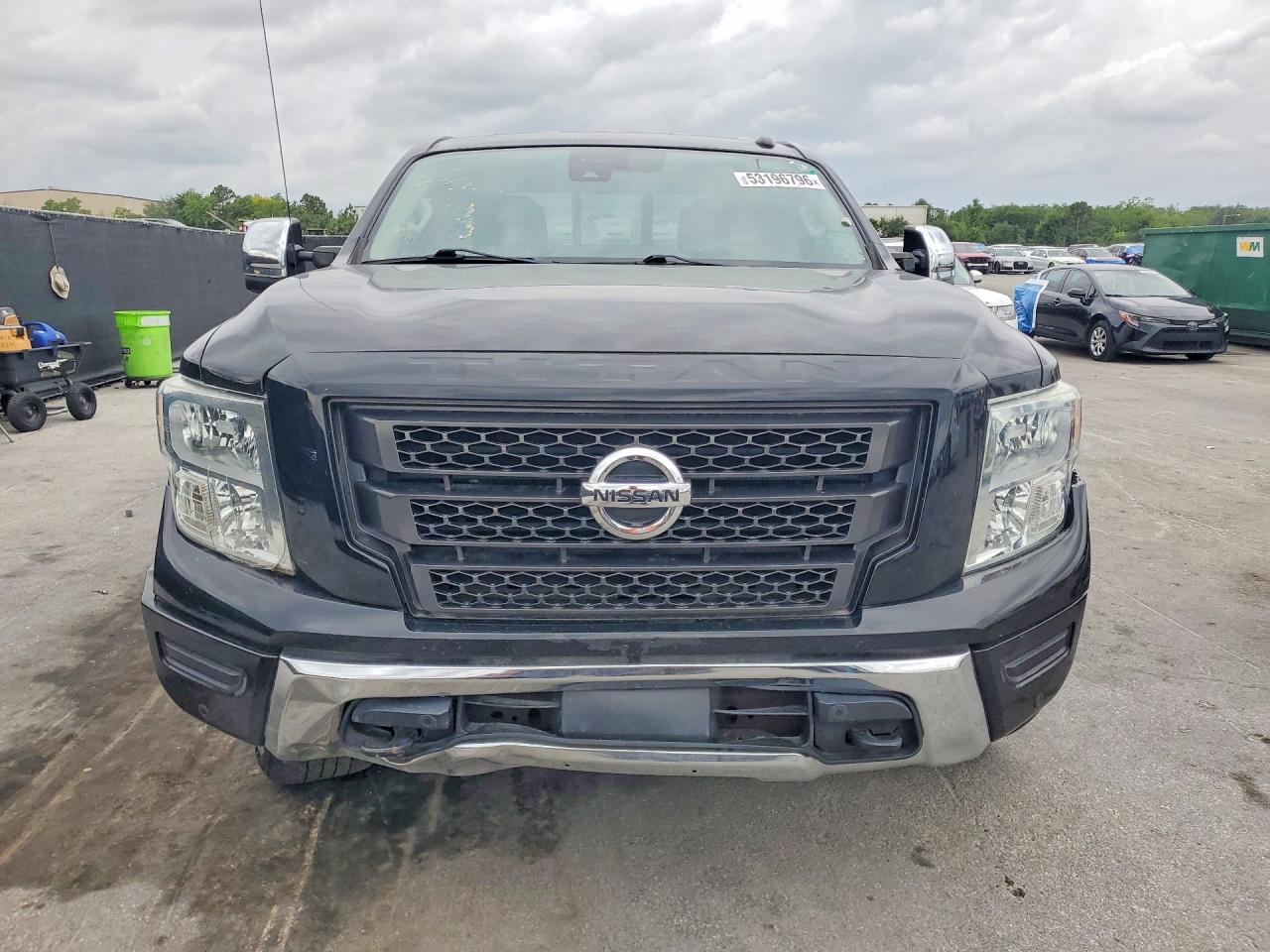 2020 NISSAN TITAN