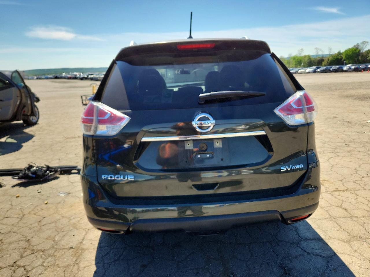2016 NISSAN ROGUE