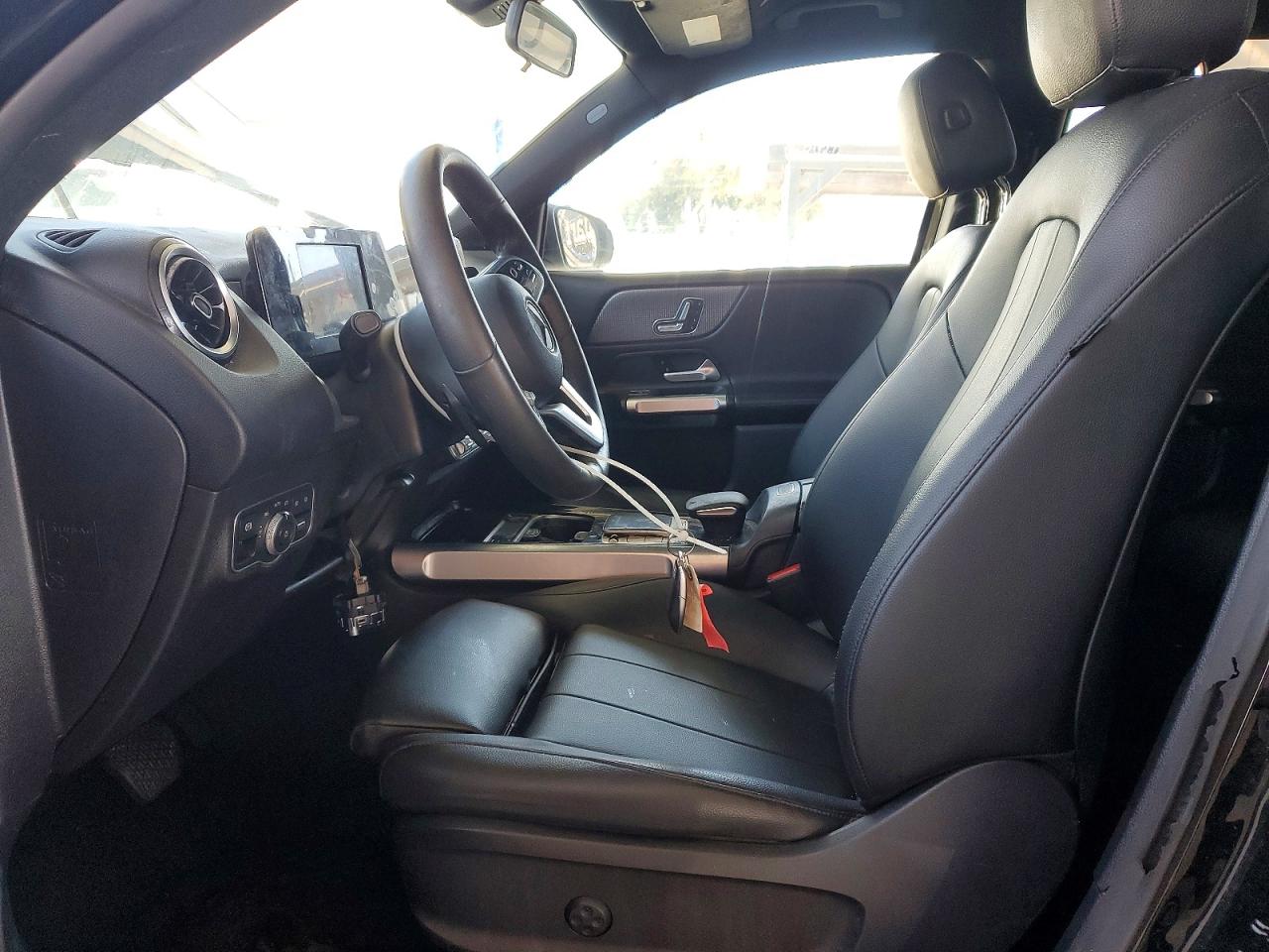 2022 MERCEDES-BENZ GLB-CLASS