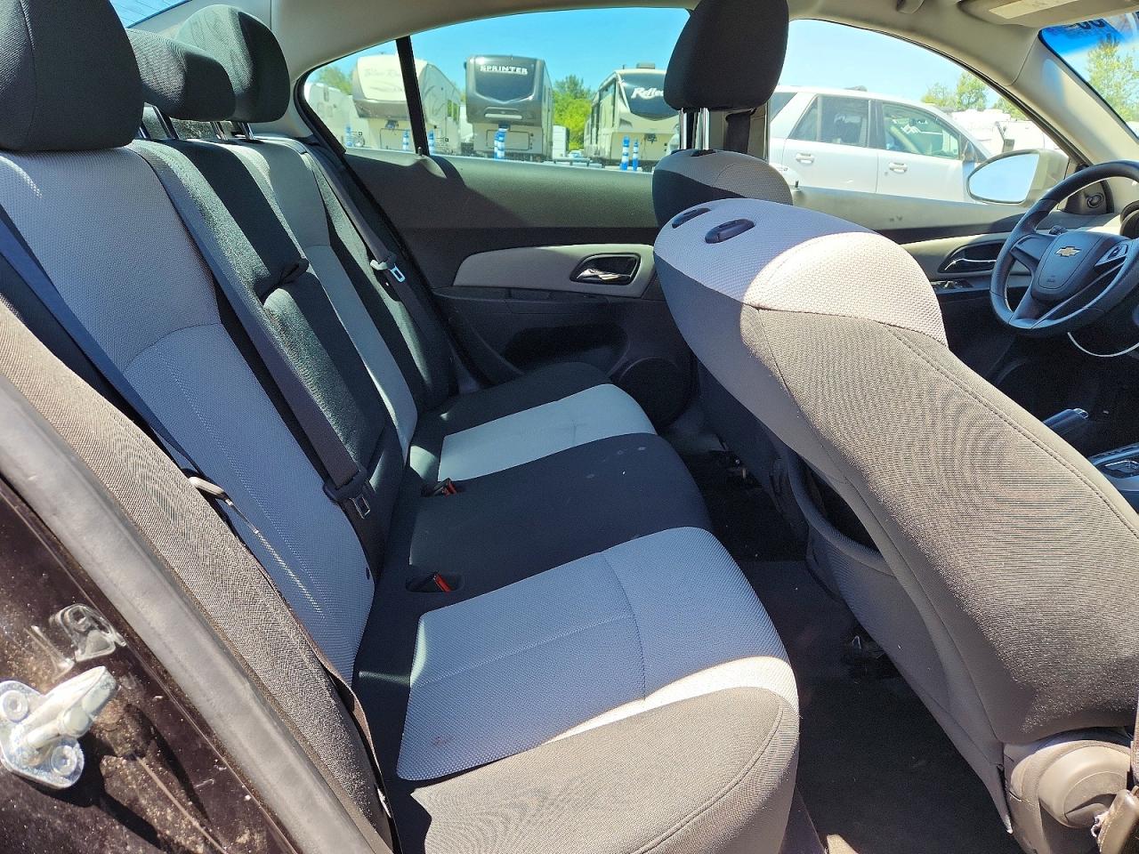 2011 CHEVROLET CRUZE