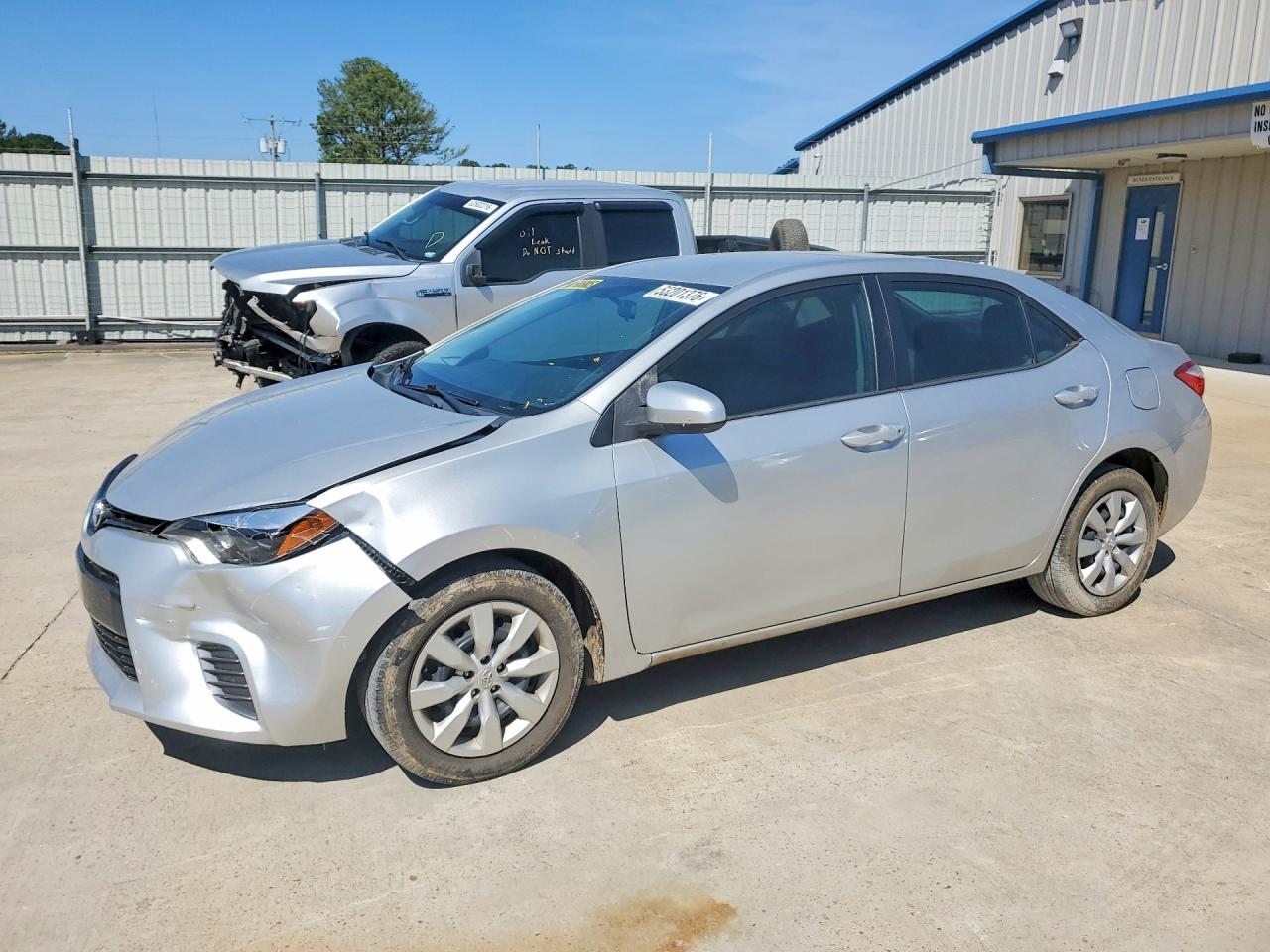 2016 TOYOTA COROLLA