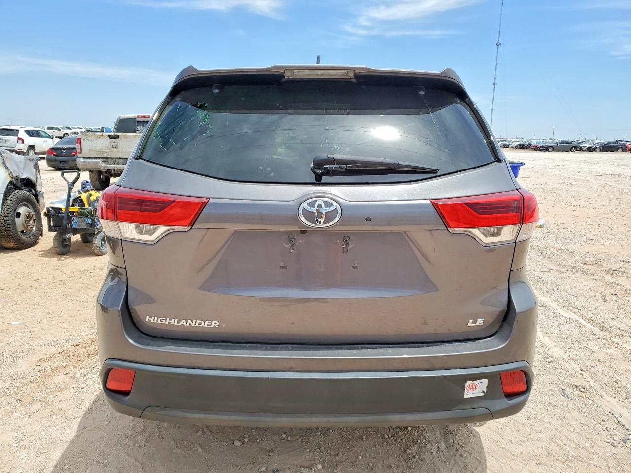 2018 TOYOTA HIGHLANDER