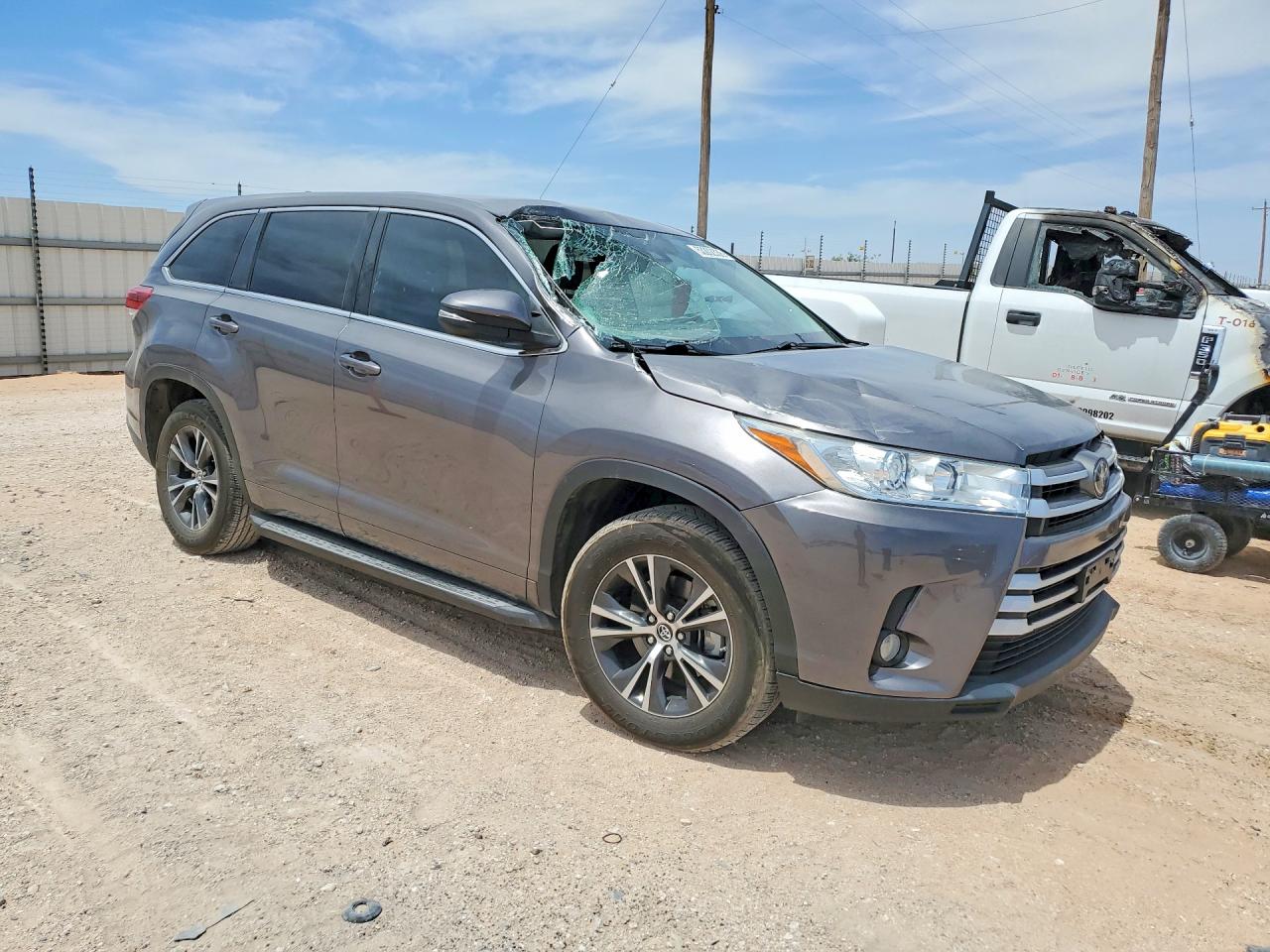 2018 TOYOTA HIGHLANDER
