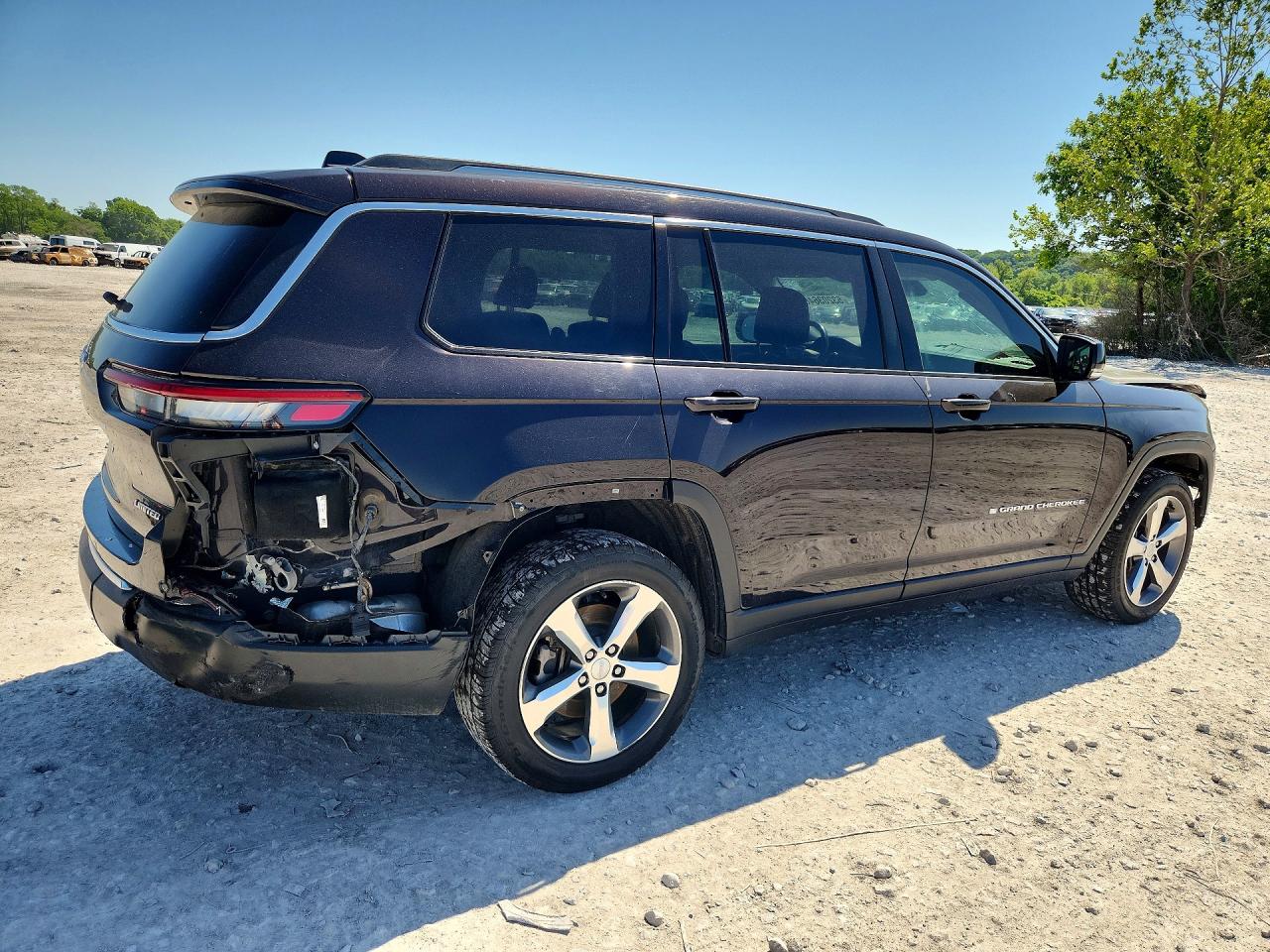 2022 JEEP CHEROKEE