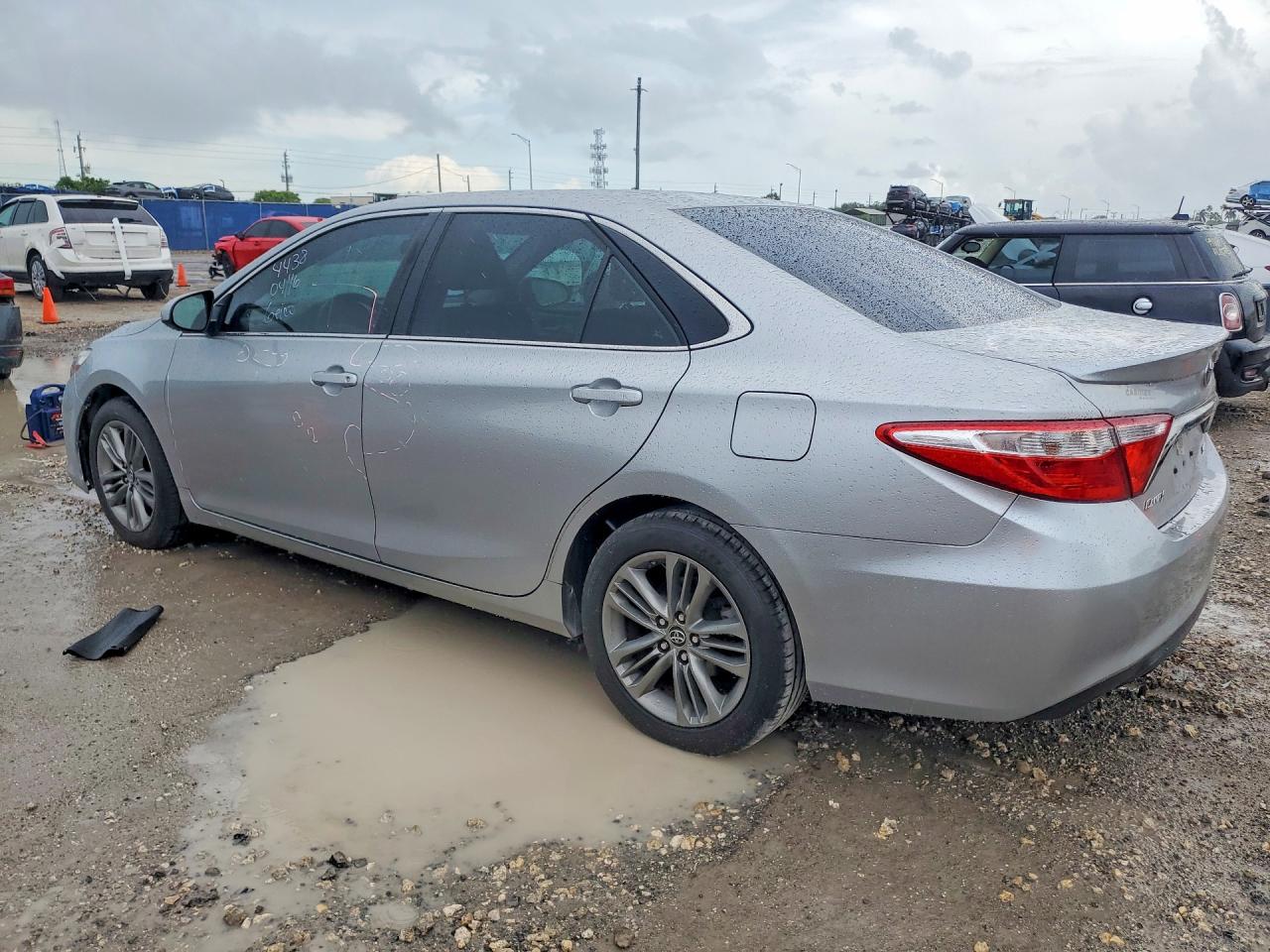 2015 TOYOTA CAMRY