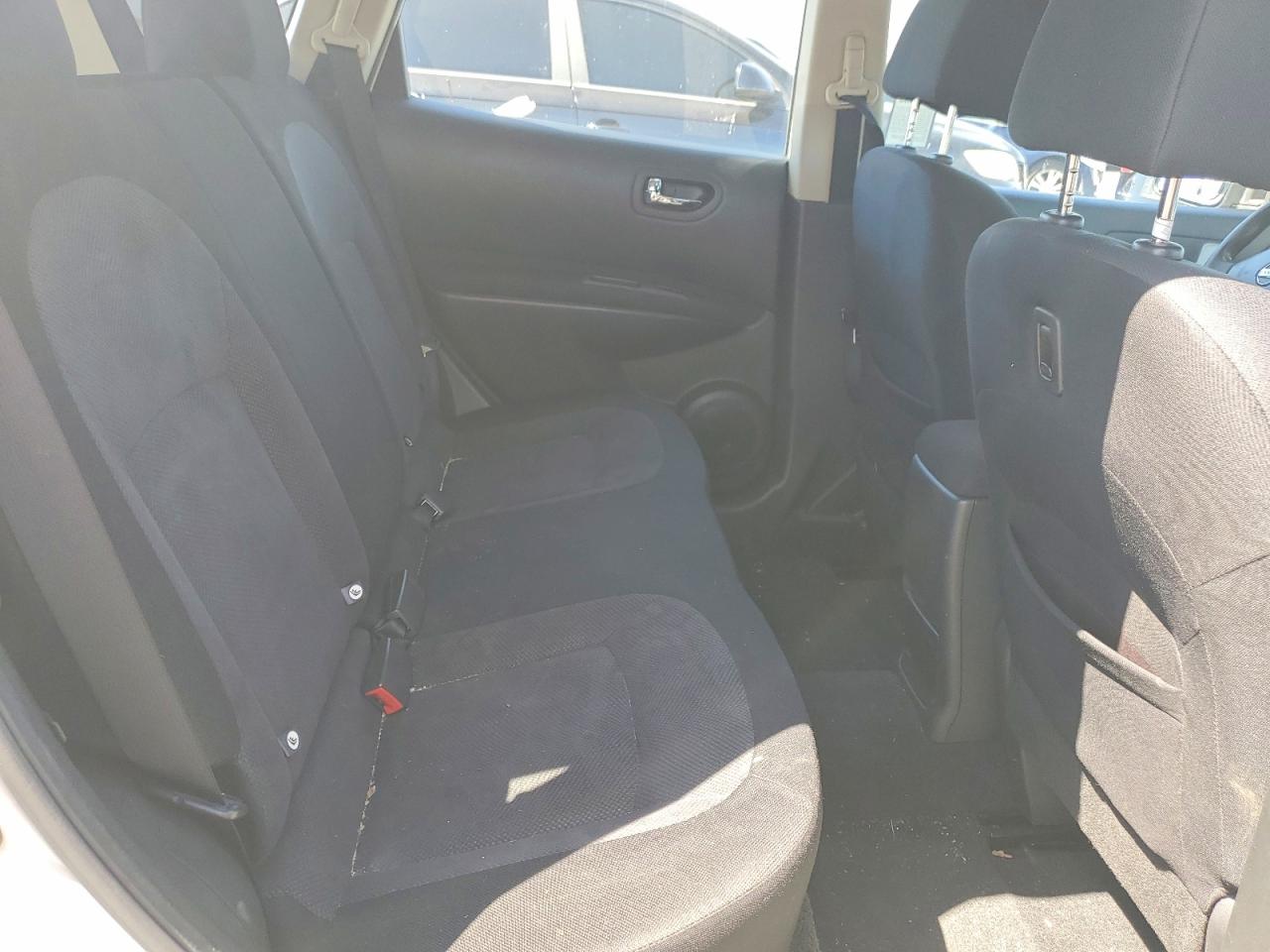 2011 NISSAN ROGUE