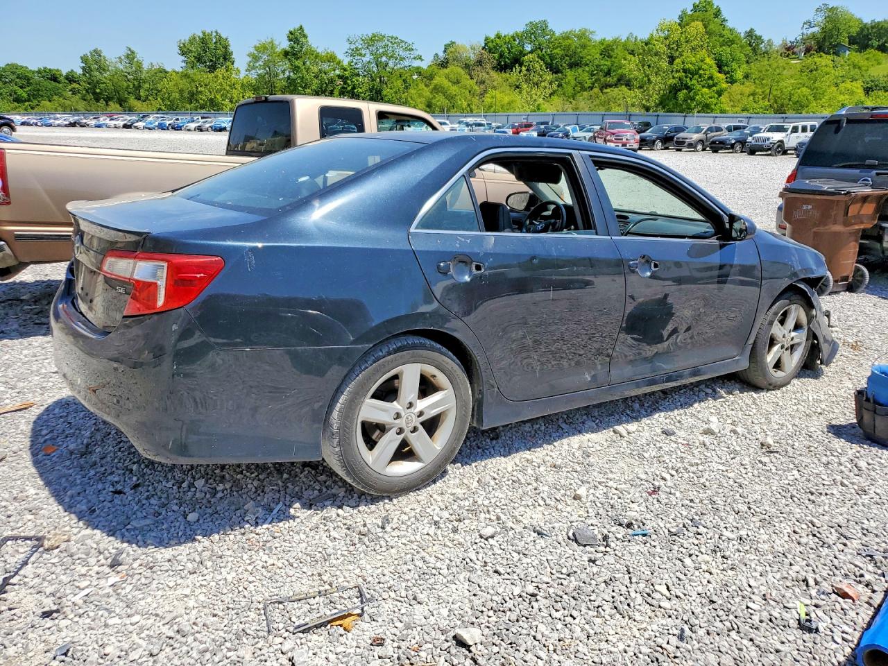 2012 TOYOTA CAMRY