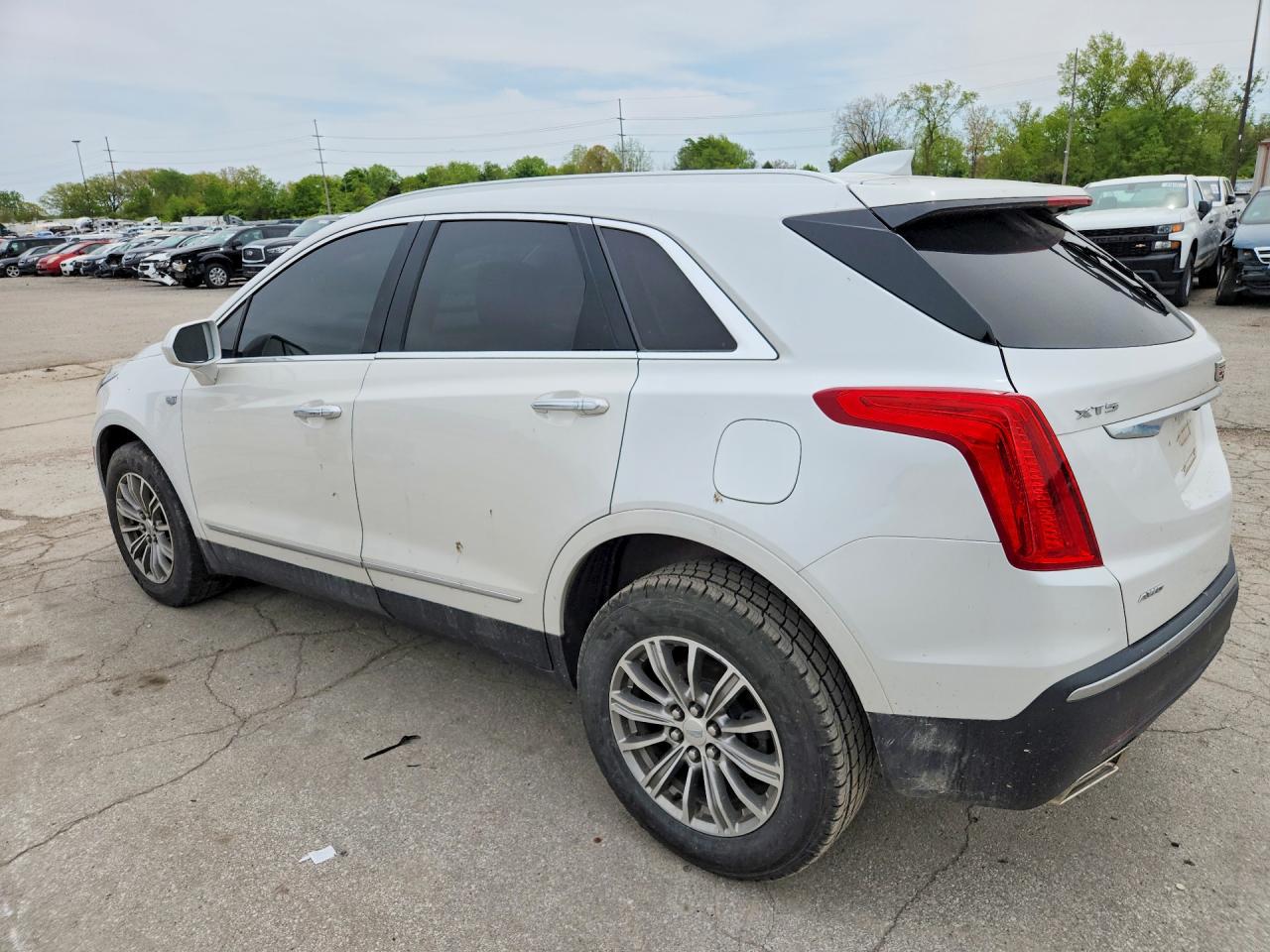 2017 CADILLAC XT5