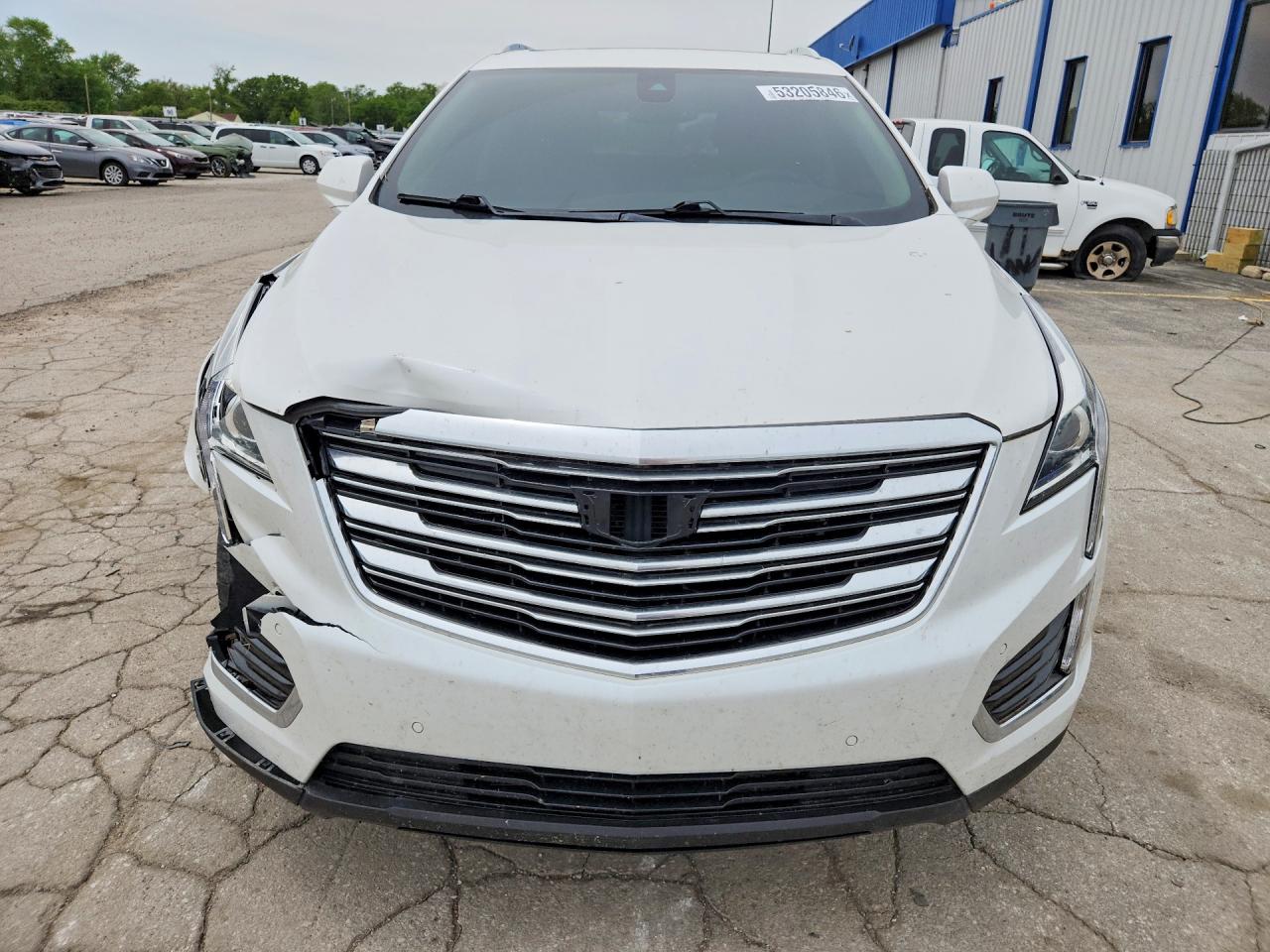 2017 CADILLAC XT5