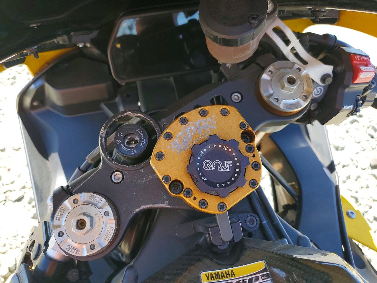 2016 YAMAHA YZF1000