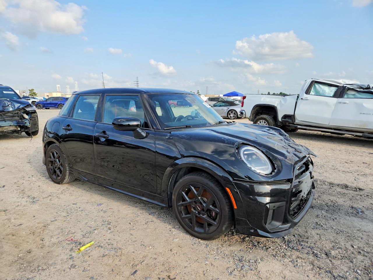 2025 MINI COOPER