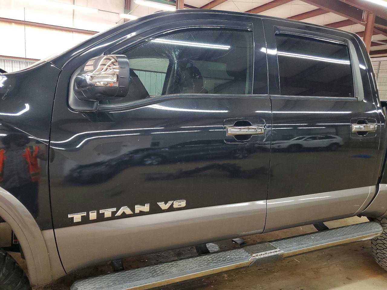 2019 NISSAN TITAN