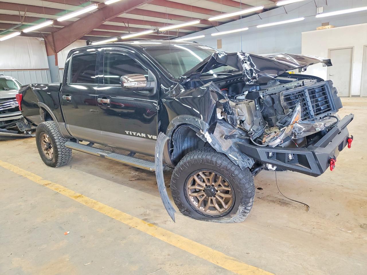 2019 NISSAN TITAN