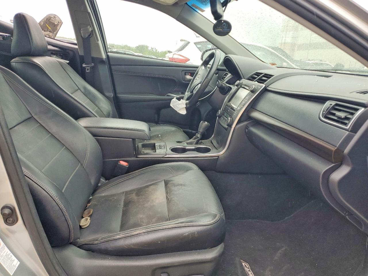 2017 TOYOTA CAMRY