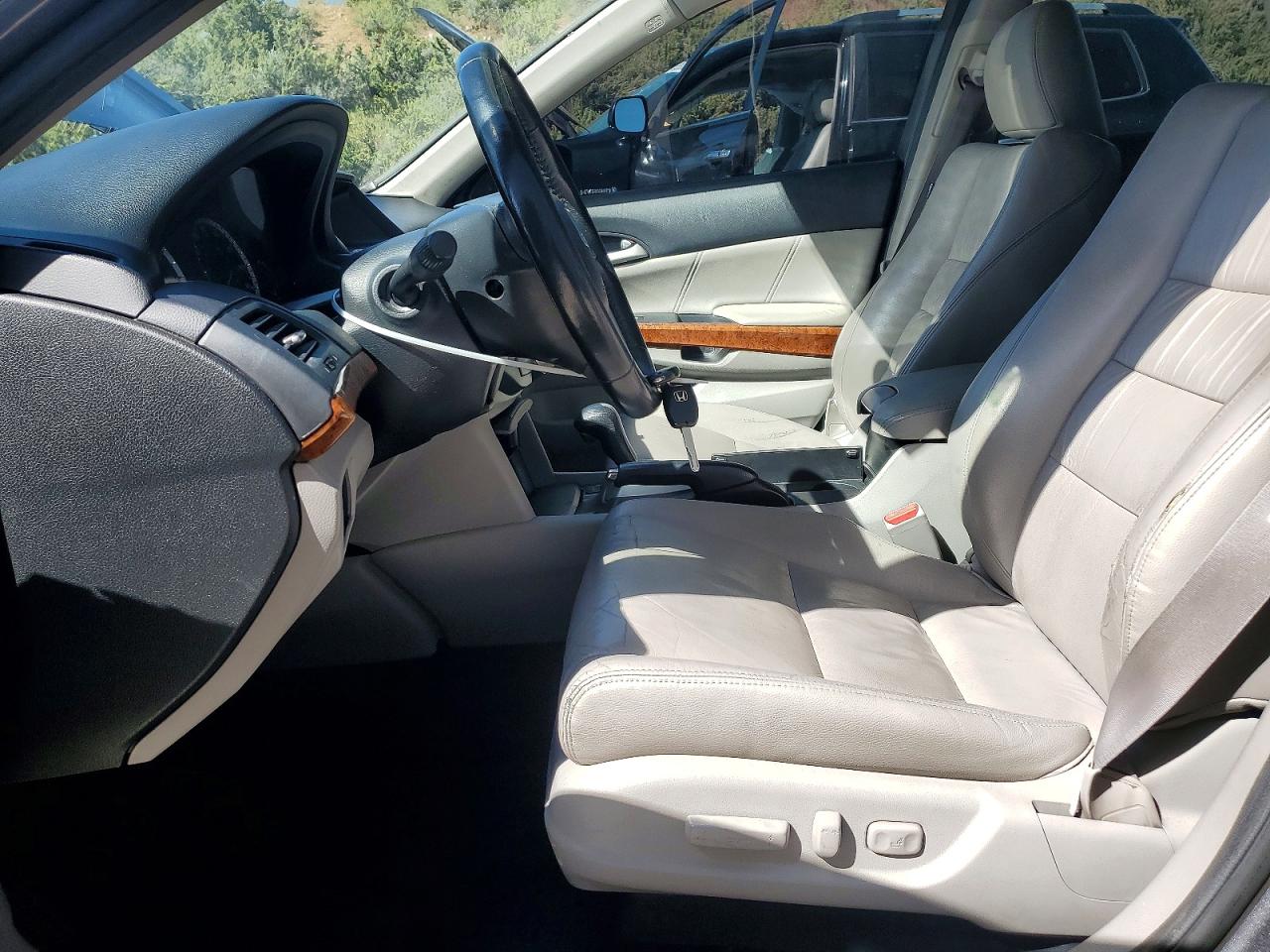 2011 HONDA ACCORD