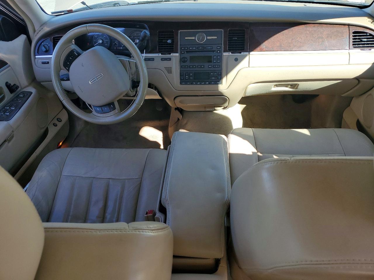 2007 LINCOLN TOWNCAR