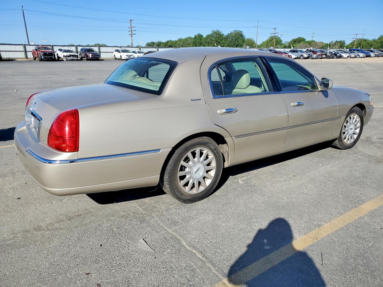 2007 LINCOLN TOWNCAR