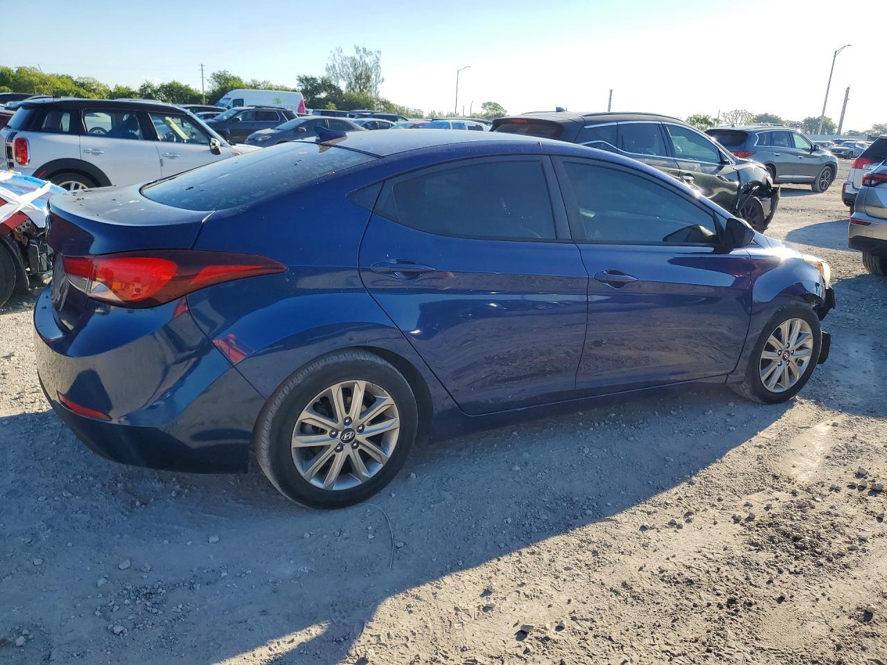 2016 HYUNDAI ELANTRA