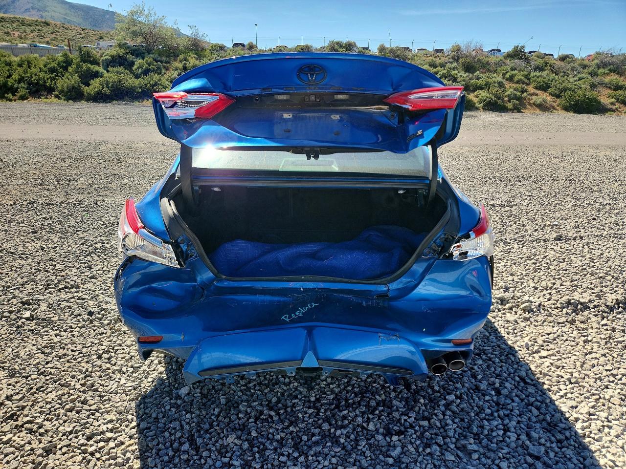 2019 TOYOTA CAMRY