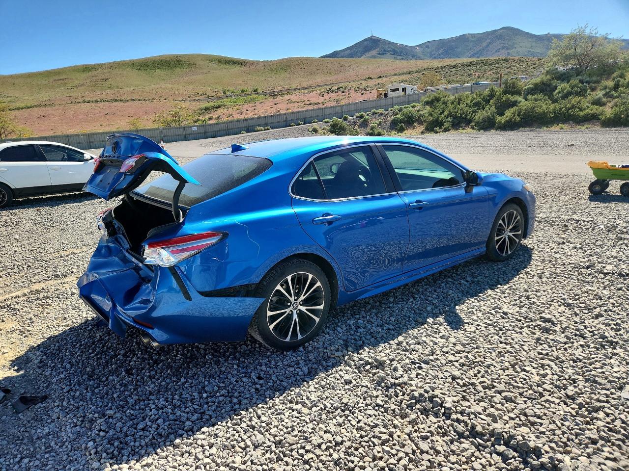 2019 TOYOTA CAMRY