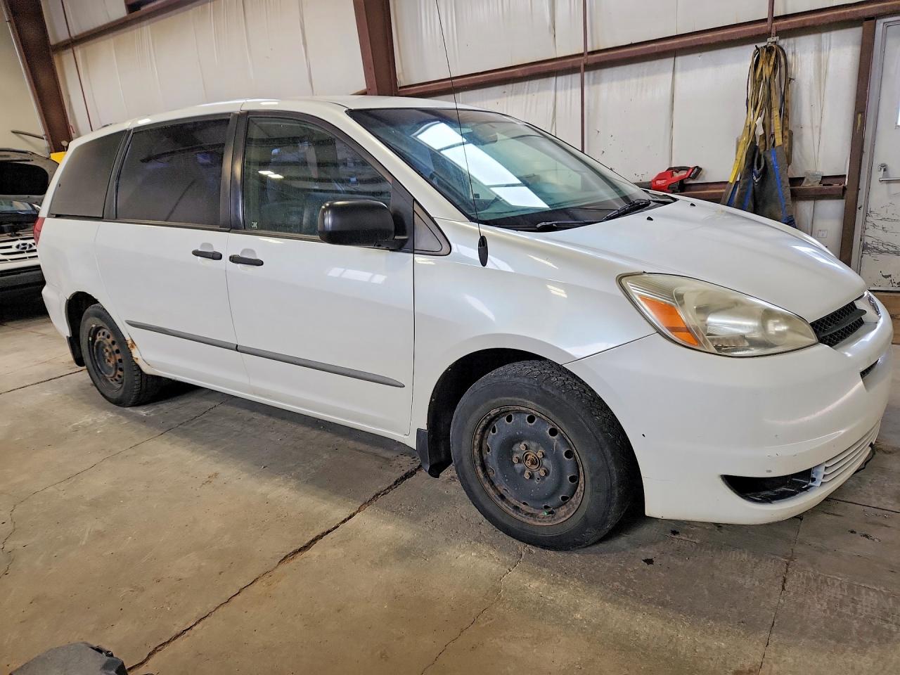 2005 TOYOTA SIENNA