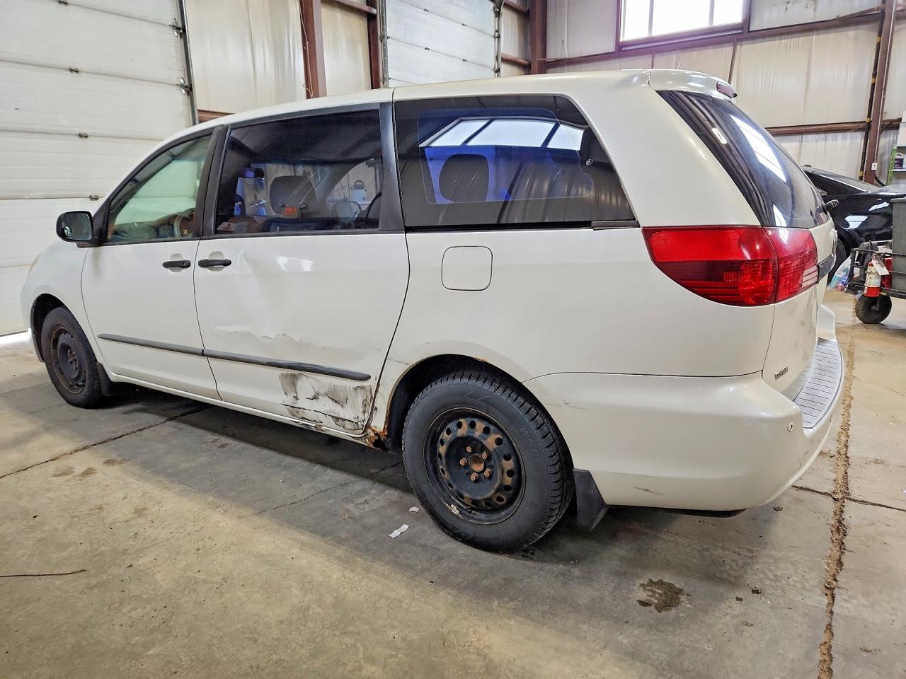 2005 TOYOTA SIENNA
