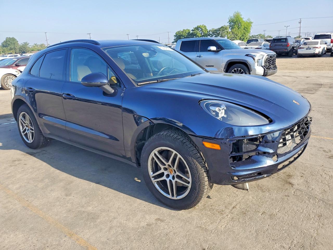 2018 PORSCHE MACAN