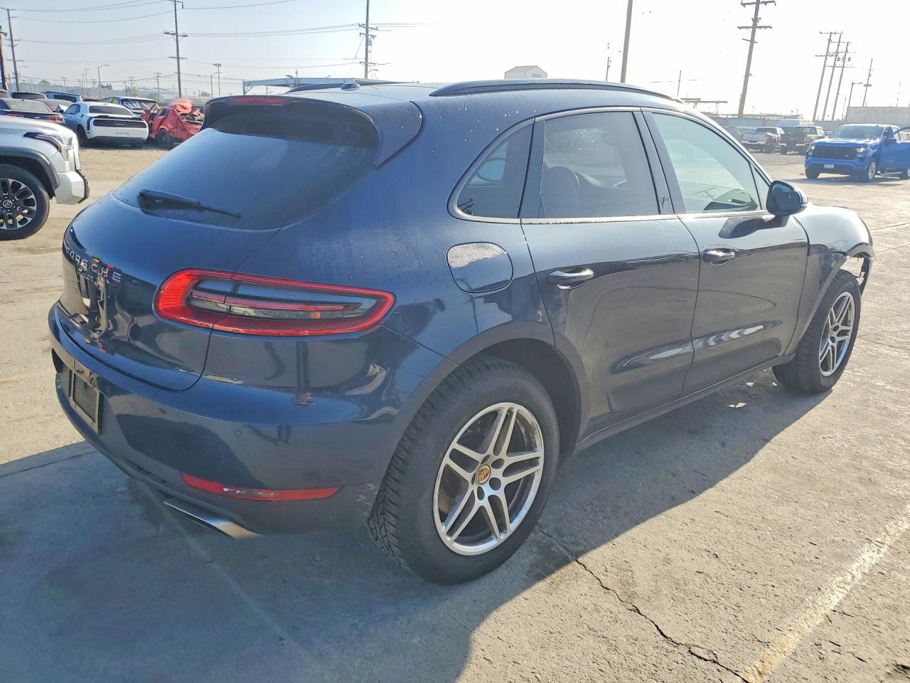 2018 PORSCHE MACAN