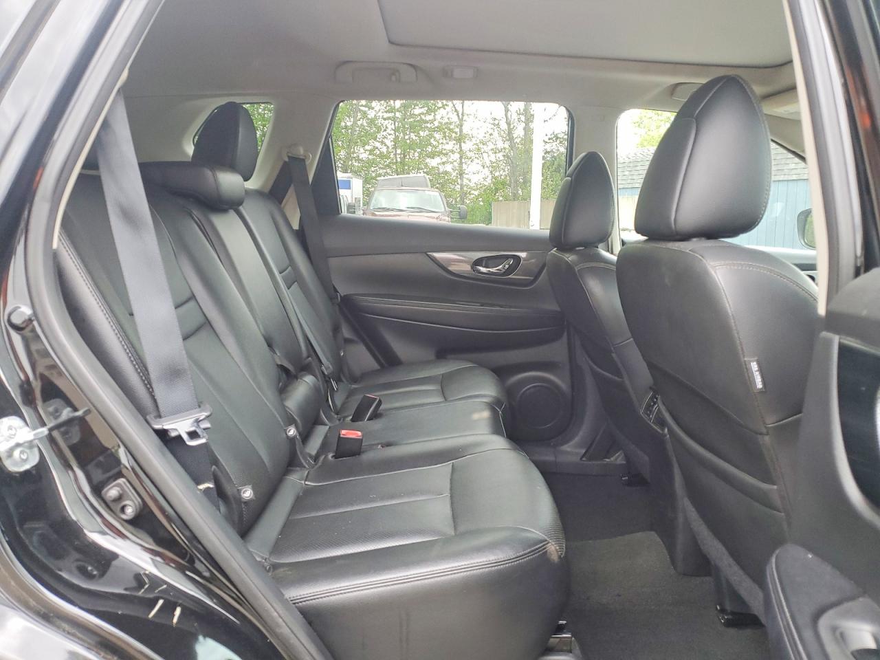 2016 NISSAN ROGUE