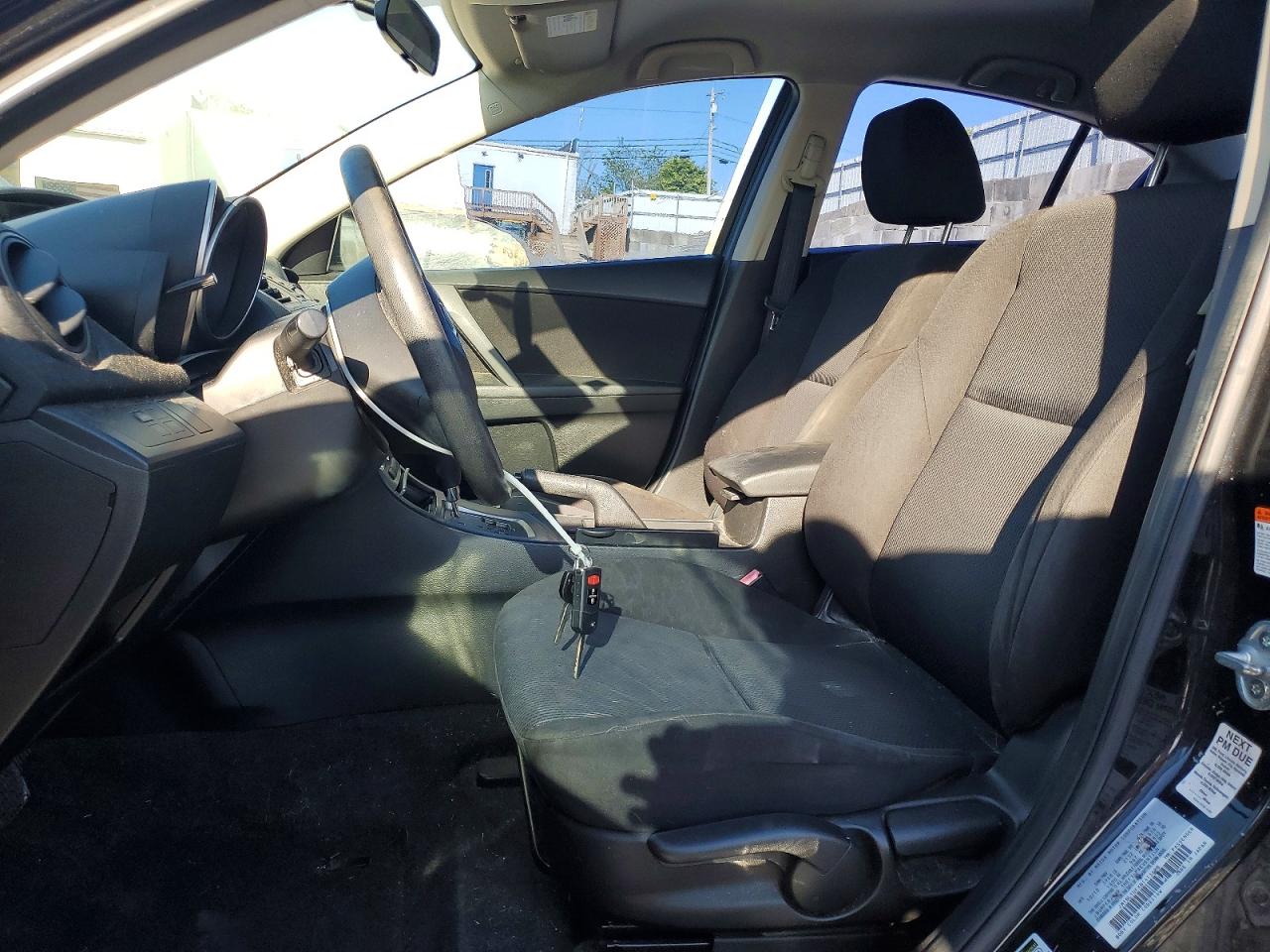 2011 MAZDA 3