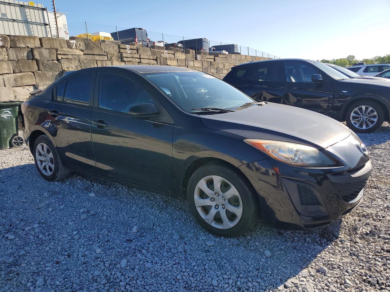 2011 MAZDA 3